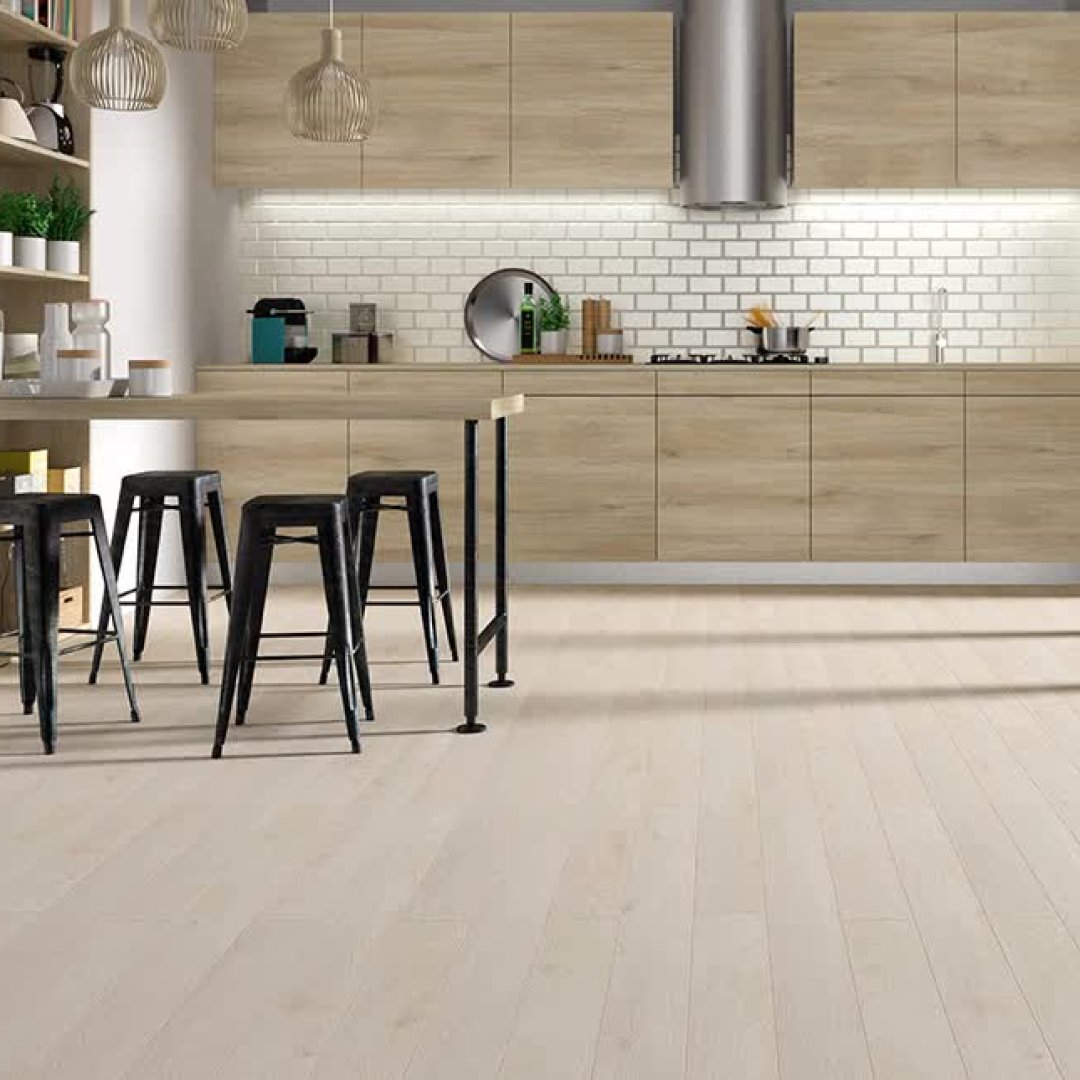 521 Aida Oak